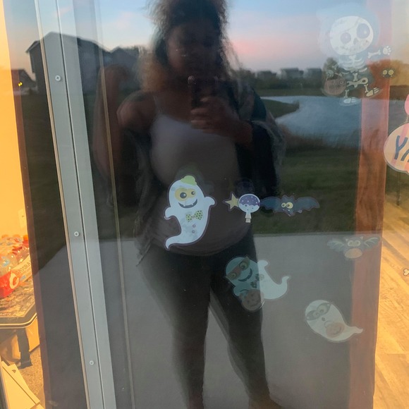 Meet your Posher, Mykea - Picture 1 of 1